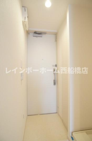 ラヴィータ妙典の玄関