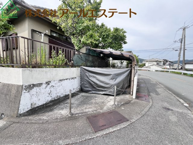 姫路市書写台1丁目　　中古戸建の駐車場