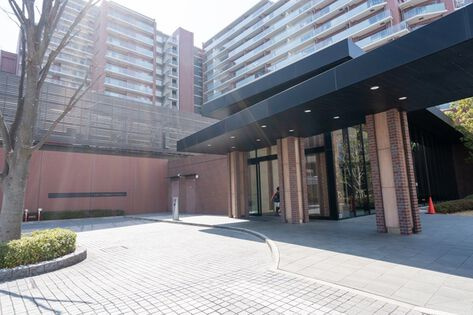 シティテラス東陽町のエントランス|ペット飼育可能！平成２８年築・２４時間有人管理＆ダブルオートロック付きマンション、シティテラス東陽町は即日現地案内可能となっておりますので、お気軽にお問い合わせください！