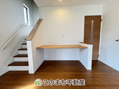 【内装】 | 古河市関戸中古住宅 | テレワークやお子様の学習スペースとして◎なスタディーカウンター☆