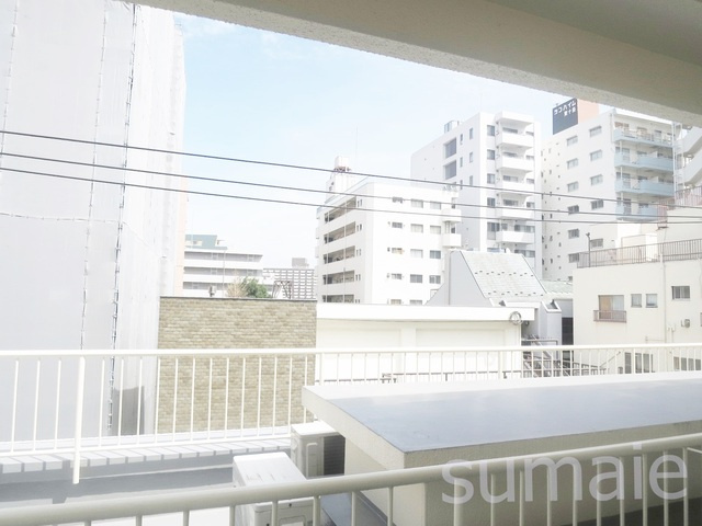 クレール東十条のバルコニー|前に建物がなく広いバルコニーです！