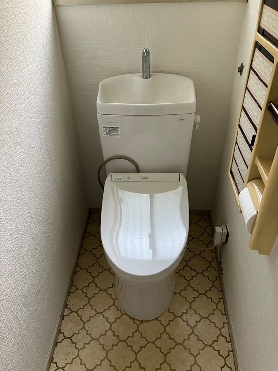 横戸町戸建のトイレ
