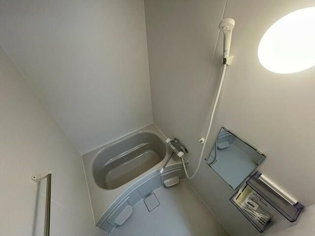 町田市南成瀬４丁目の賃貸マンションの浴室