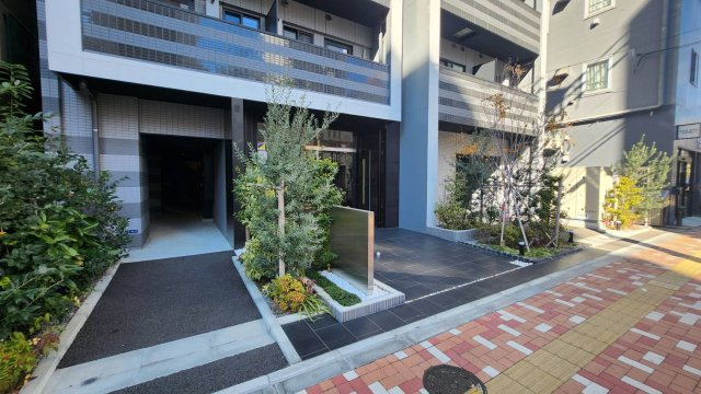 【エントランス】