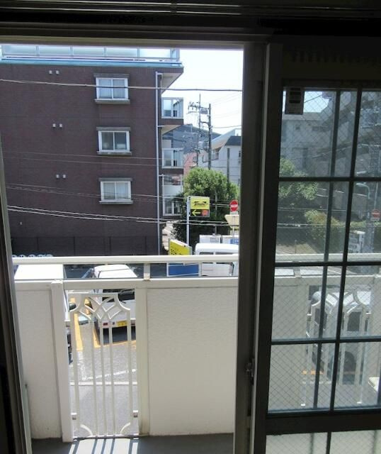 コトー三田のバルコニー