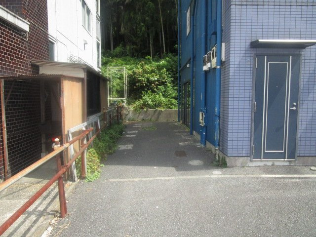 横浜市戸塚区柏尾町の倉庫の外観