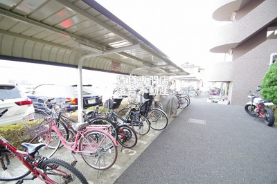 【駐車場】 | バルコン・ブラン淵野辺 | 敷地内駐車場・駐輪場完備