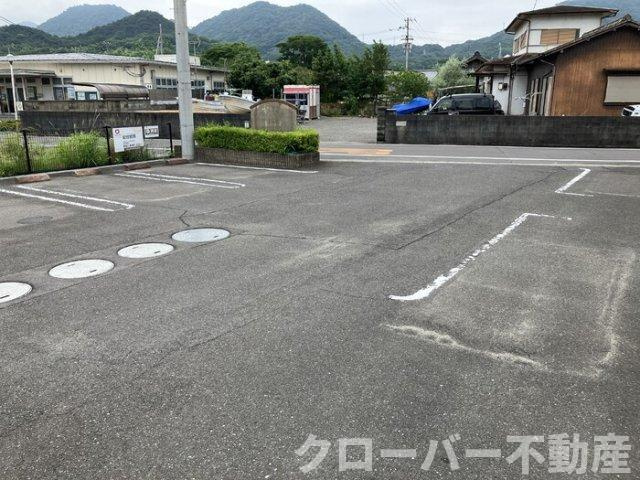 サントリーニの駐車場|駐車場