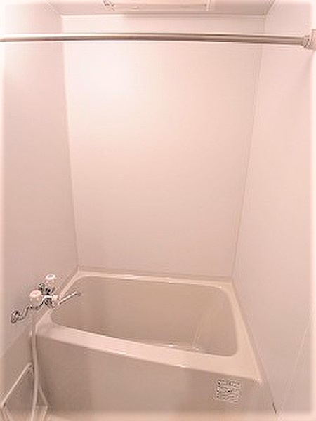 KANENARI和光前原の浴室|※写真は別タイプのお部屋です。