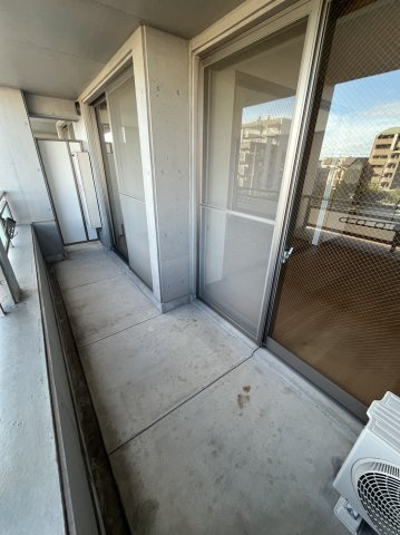 【バルコニー】