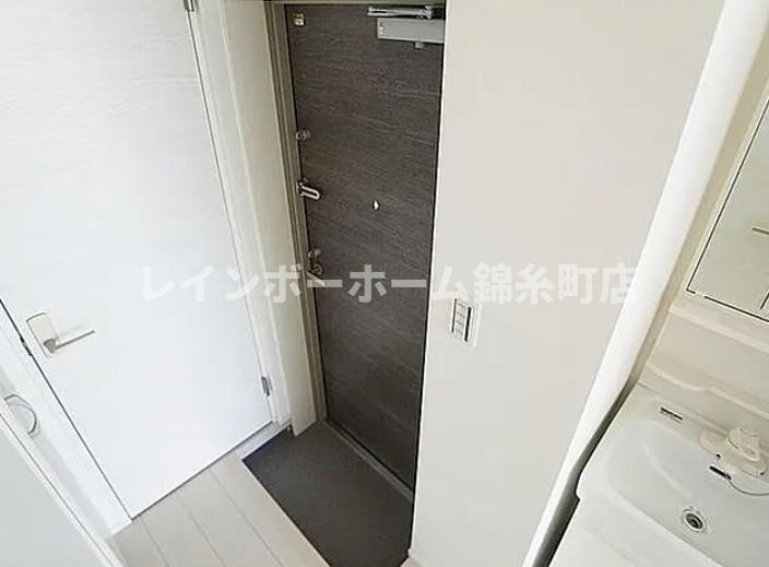 モント竹ノ塚の玄関