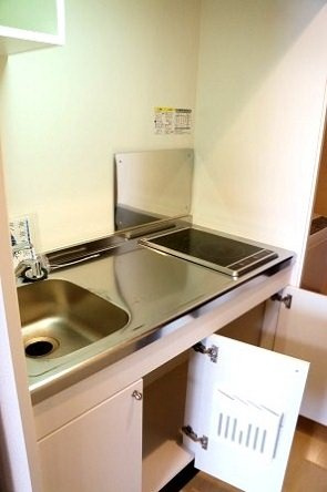 レオネクストルネッタのキッチン|設備・仕様は号室により異なる為、現況を優先致します。