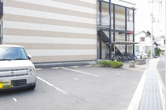 【駐車場】 | レオパレスアルデバラン