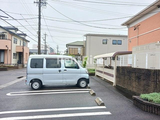 プラシードＡの駐車場
