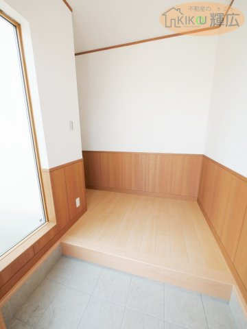 加古川市加古川町北在家　中古戸建の玄関