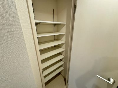 ヴィラ原木中山の収納