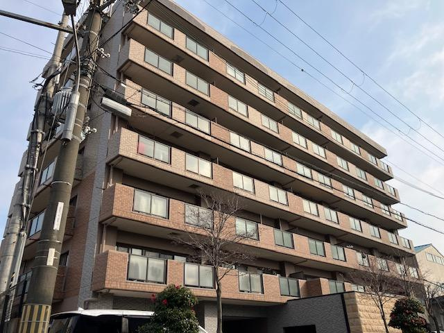 ロワイヤル神屋町の外観