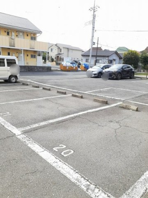 【駐車場】 | ニューマリッチモリムラ | 駐車場です