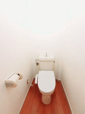 【トイレ】 | ニューマリッチモリムラ | 落ち着いた色調のトイレです