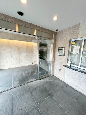 【エントランス】 | ニューハイム小原参番館 | 清潔なエントランスです