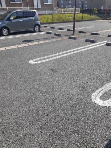 【駐車場】 | ソレアードⅡ | 駐車場があります