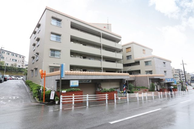 サンライフ学園前の外観