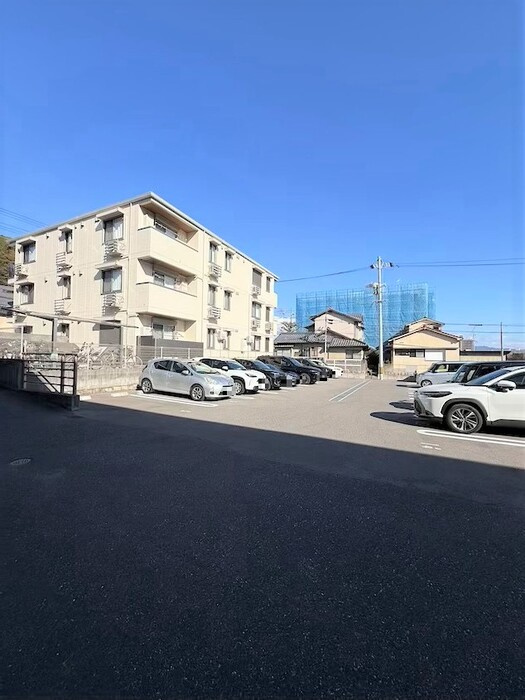 サンハイム己斐中Ⅲの駐車場|駐車場