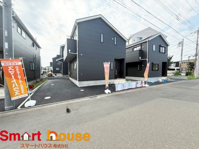 武蔵村山市中原第8　新築全8棟の駐車場