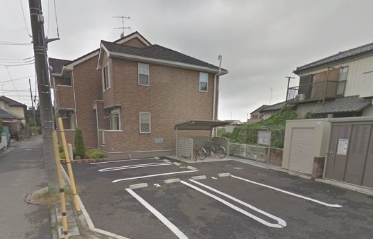 さいたま市見沼区島町のアパートの駐車場