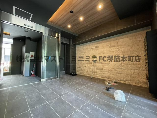 SHARIO GARDEN 新梅田のロビー