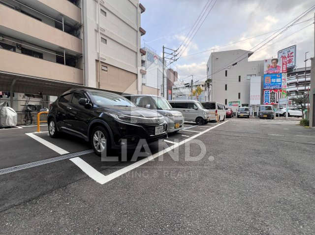 アスピーテ渡辺通　高宮小学校区の駐車場|アスピーテ渡辺通