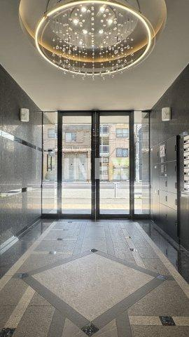 横浜市南区南太田３丁目の賃貸マンションのエントランス