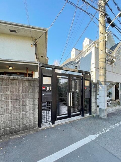 【エントランス】