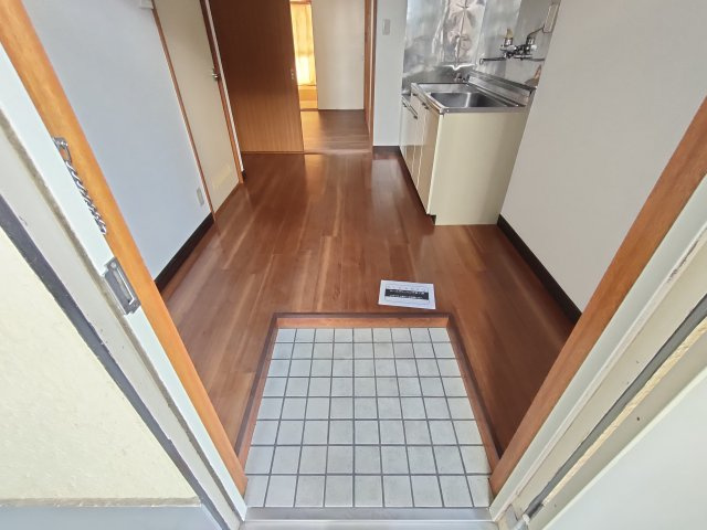 プラーズ松島の玄関