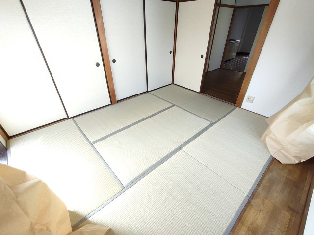 プラーズ松島の和室