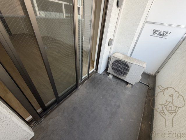 APRILE南森町のバルコニー