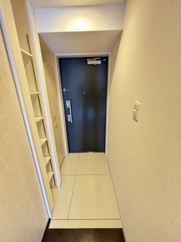 【玄関】