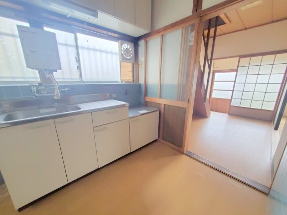 生駒市辻町のテラスの居間・リビング