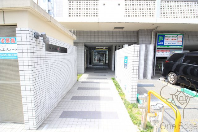 ウィスタリア新北野のエントランス