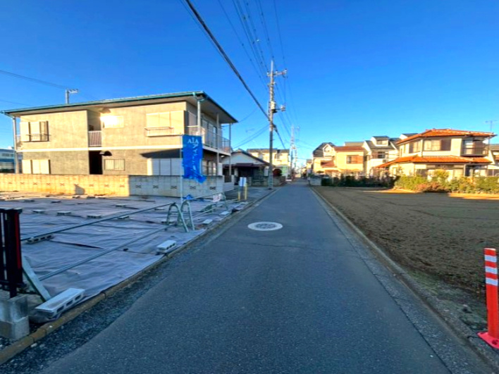 資材置き場用地　ふじみ野市亀久保の前面道路含む現地写真|前面道路 幅員約7m