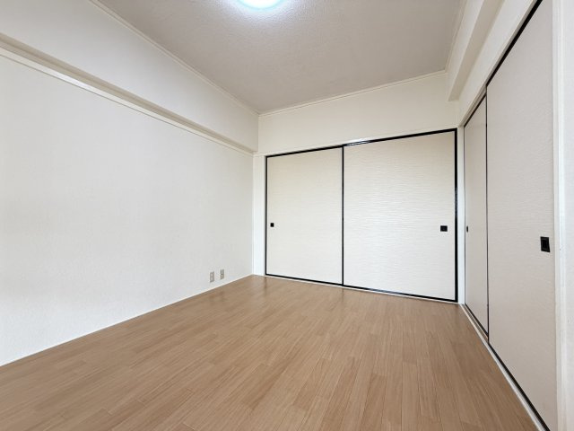 松風園ハウスA棟の洋室