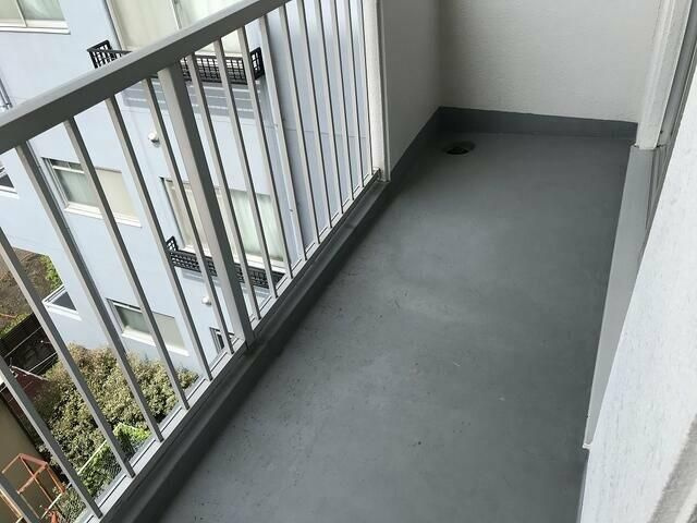 スカイハイツ上溝のバルコニー