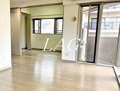 【居間・リビング】 | トウセン麻布十番 | 洋室のお部屋です。