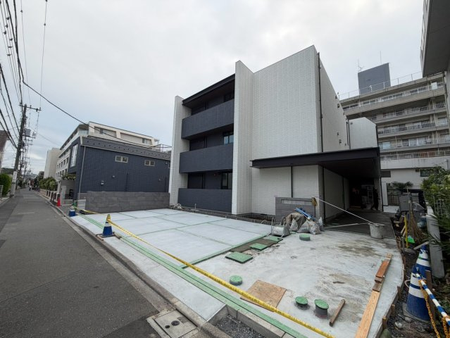 グランソレイユ三鷹の外観