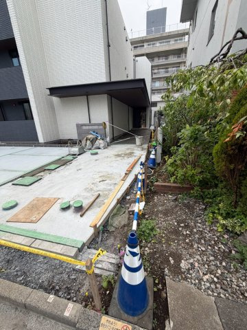 グランソレイユ三鷹のエントランス