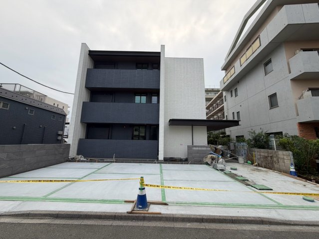 グランソレイユ三鷹の外観