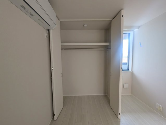 グランソレイユ三鷹の収納