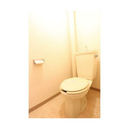 シンプルで使いやすいトイレです♪