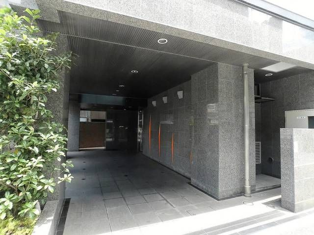 サンアーバン目黒のエントランス