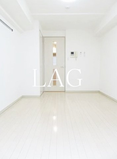 【居間・リビング】 | グランド・ガーラ三田 | 洋室のお部屋です。
